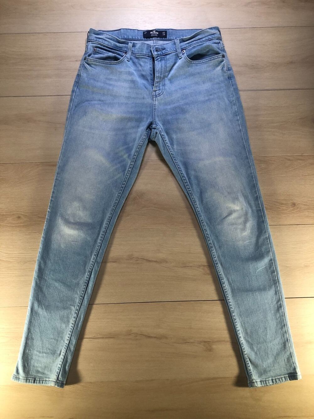 Hollister Men's Athletic Skinny Epic Flex Jeans Light Wash Size 32x34 [0001]